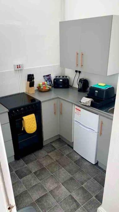 1Studio Avenue House 스카버러 외부 사진